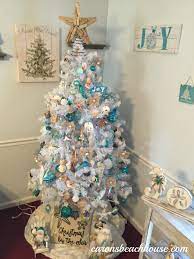 Check spelling or type a new query. Blue And White Coastal Inspired Christmas Tree Ideas For 2020