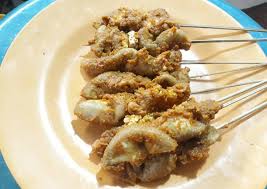 Sep 01, 2021 · sama seperti sambal, sate adalah makanan khas indonesia yang terdiri dari berbagai macam varian, bisa dari daging yang dipilih, bahan yang dipakai untuk bumbu, hingga tusukan yang digunakan. Resep Sate Usus Bumbu Rujak Yang Menggugah Selera
