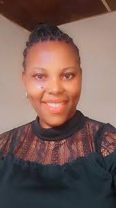 It's jj birthday today no one has posted her since morning….Gloria fans are  y'all in this group or y'all only there when it's time to ship her