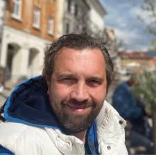 Paket s šestimi makroni od petka na voljo v vseh Spar trgovinah😍