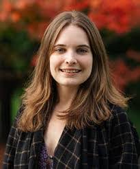 Arti Gaur's Instagram, Twitter & Facebook