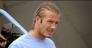 Cette vidéo, c'est le tuto coiffure à regarder si vous ne savez pas vous faire une tresse collée, vous. Les Tresses Pour Hommes Manbraid De Retour Mais C Est Bien Plus Style Que Sur David Beckham Purebreak