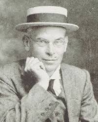 Cecil Wray's Instagram, Twitter & Facebook