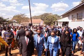 Der „prophet aus malawi, der sich auch „major 1 nennt, hat nach eigenem bekunden viele talente: Bushiri 1 State 0 Court Rebuffs Sa Plan To Parade Ghost Witnesses On Video Malawi Voice
