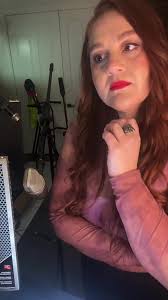 Live Recording of another new song. So many emotions tonight 😭😭😭 I love  this track @jah_nix_productions_music and special thanks for hanging around  till the end beautiful people. 🍸 🎶 🎤 #milandra ...