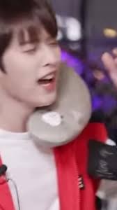 Thomas Bernier Doublage Kpop