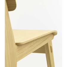 De chaise standard demontable (oftewel de standaard demontabele stoel) van jean prouvé uit 1930 is gemaakt van geverfd buismateriaal, gecombineerd met porten van plaatmateriaal en een zitting en. Buy Vitra Chaise Tout Bois Chair By Jean Prouve 1941 The Biggest Stock In Europe Of Design Furniture