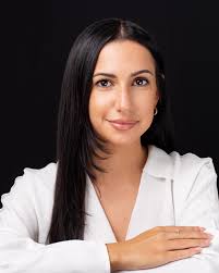 Meet the team at @judysaltarelli_notary Having a great headshot is key to  making a first impression and putting forward. Contact me if you need to  refresh your existing headshot or need a