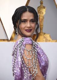 Salma Hayek desfila en los #Oscars...