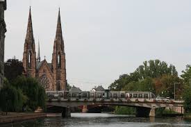 Das land westlich davon fiel an karl den kahlen. Die Deutsch Franzosische Grenze