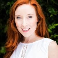 Ash Bee's Instagram, Twitter & Facebook