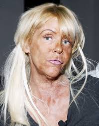 Tan Mom Tells Howard Her Horrifying Story of Being Trapped Down a Well as a  Teenager