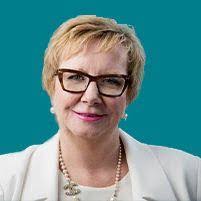 Penelope Winn's Instagram, Twitter & Facebook