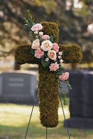 Moss Cross Accented With A Diagonal Swag Of Pink And Peach Flowers Roses And Carnations In 2020 With Images Funeral Flowers Funeral Flower Arrangements