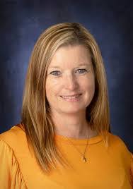 Jennifer Teall's Instagram, Twitter & Facebook