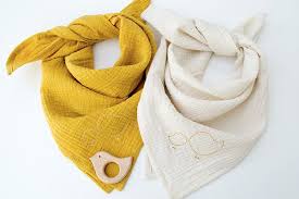 Le Lange De Bebe A Quoi Ca Sert Cocoeko Lange Bebe Couture Pour Bebe Foulard Bebe