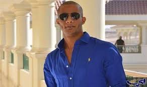 خرج علي رضى الله عنه للهجرة إلى المدينة وهو في الثانية والعشرين من عمره وحسب رواية ابن الأثير في أسد الغابة فقد خرج علي وحيدا يمشي الليل ويكمن النهار بينما تذكر مصادر أخرى أنه اصطحب ركبا من النساء هن : Ø£Ù†Ø§ ÙŠÙ…Ù†ÙŠ Ù…Ø­Ù…Ø¯ Ø±Ù…Ø¶Ø§Ù† ÙŠÙƒØ´Ù Ø¹Ù† Ø³Ø¹Ø§Ø¯ØªÙ‡ Ø§Ù„ÙƒØ¨ÙŠØ±Ø© Ø¨Ù†Ø¬Ø§Ø­ ÙÙŠÙ„Ù… Ø§Ù„Ø¯ÙŠØ²Ù„