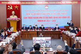 Cử tri không được khoanh tròn, gạch chéo, gạch dưới, gạch trên hàng họ và tên người ứng cử; Dá»± Kiáº¿n Sá»' LÆ°á»£ng CÆ¡ Cáº¥u Ä'áº¡i Biá»ƒu Quá»'c Há»™i Khoa Xv