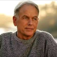 Behind every happy couple, there's a Monkey 🐒 trying to ruin their  relationship. 😭💔😂