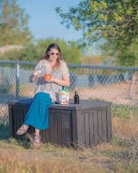 Not only will you save money but it tastes so rich if you prefer a different flavor, be sure to read all the way through this post. Dairy Free Coffee Creamer By Day Homemade Coffee Liqueur By Night