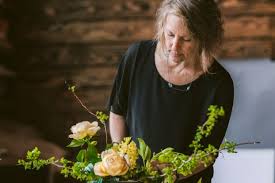 Phone were needed flowers for 34 small vases for a night before wedding party>. Tobey Nelson Archives Debra Prinzing