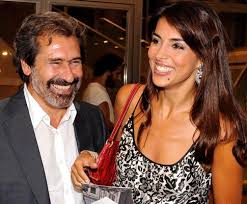 maria catarina furtado esteve à conversa com manuel luís goucha onde falou do voluntariado por todo o mundo da morte, dos filhos catarina furtado assegura que o mundo estaria melhor se as. Catarina Furtado Faz Homenagem Ao Pai Joaquim Furtado