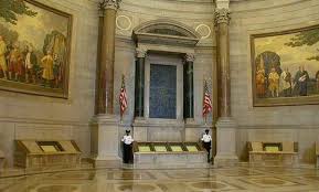 Houses The Original Declaration Of Independence Constitution Bill Of Rights And More Than 3 Billion Reco National Archives Washington Dc Washington Dc Travel