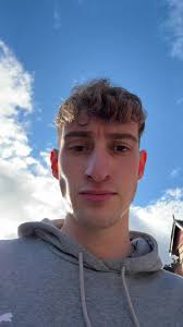 Ellie Goulding Being Pushed