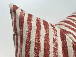Coussin rayé rouge blanc cassé, taie d'oreiller couleur ...