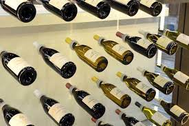 買澳洲酒反中國專制 加拿大議員 還要從台灣買入 自由財經 wine rack home decor decor