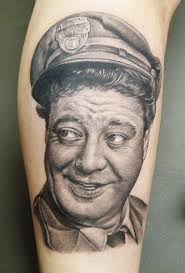 Without the black outlines of some of the more classic styles, artists are able to achieve eerily accurate renditions of people both in color and black and grey. Portraits Tattoo By Shane Oneill Post 9880