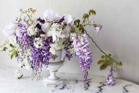 Picking wedding bouquets isn't easy unless you're actually a florist. How To Make A Beautiful Wisteria Iris Bouquet Decor8