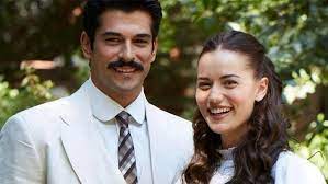 O yüzden yalnız katılmak durumunda kaldım demişti. Fahriye Evcen Ve Burak Ozcivit Cifti Ayni Anda Paylasti Magazin Haberleri