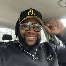 Which album was better in 2003, 50 Cent's Get Rich or Die Tryin' or Jay-Z's  The Black Album?