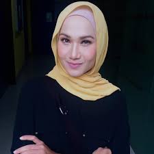 See more ideas about pelakon wanita, fesyen, fesyen wanita. 9 Selebriti Wanita Malaysia Jelita Di Usia 40an Miss Viral Tv Info Artis Malaysia