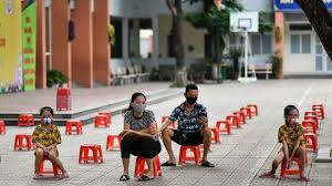 A central vietnamese city is back in lockdown as researchers search for the source of a new outbreak. Coronavirus Vietnam The Mysterious Resurgence Of Covid 19 Bbc News