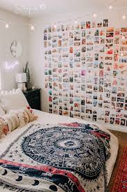 Nah itulah sedikit gambar dekorasi kamar tidur yang unik lucu juga keren menurut mimin. 6 Desain Kamar Tumblr Simple Ini Gaya Favorit Anak Muda Bangizaltoy Com
