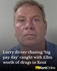 The bakery does smell good 🥐 🛒