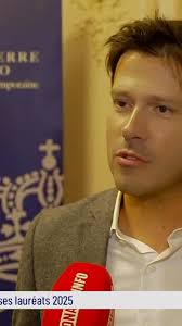 Interview pompette pour Monaco Info., Un remerciement renouvelé à  @fondation_prince_pierre, à l’équipe pédagogique du Prix Coup de cœur, aux  lycéens et à Angie David, mon éditrice.