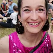 Lucy Brewster (@lk_brewster)