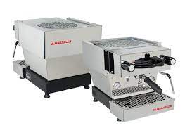 Coffee bean grinder, 2 cappuccino & 2 espresso cups, spoon/tamper, portafilter w/ single & double shot filter baskets), 1250w. Linea Mini La Marzocco