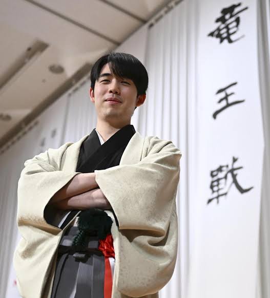 Shogi Star Sota Fujii Earns Record ¥200 Million Plus, Reigns as Money  Leader for 4th Consecutive Year - The Japan News