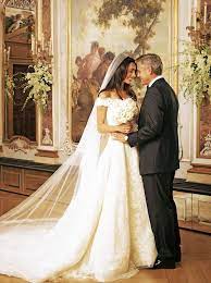 10 Of The Most Stylish Celebrity Weddings Of 2014 Bridal Musings Celebrity Bride Famous Wedding Dresses Celebrity Wedding Photos