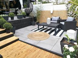 Moderner Reihenhaus Garten Hanglage Reihenhaus Scandi Reihenhaus Reihenhausgarten Terrassengarten