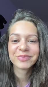 Pérdida del rostro juvenil: ¡Reflexiones sobre el paso del tiempo!