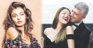 Her mother is from the city of sinop. Ayca Aysin Turan Krizi Ozcan Deniz In Evliliginde Tehlike Canlari Calmaya Basladi Takvim