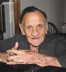 Dennis Guillory's Instagram, Twitter & Facebook