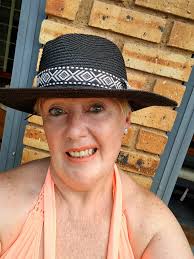 Hi all I'm 57, from Jhb, here to make new friends and hopefully that  "special one" is still out there....