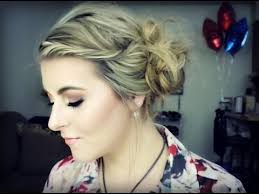 9 Beach Hairstyles That Take Minimal Effort