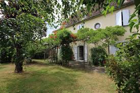 Pyrenees Atlantiques Avec Images Jardins Maisons De Charme Terrasse